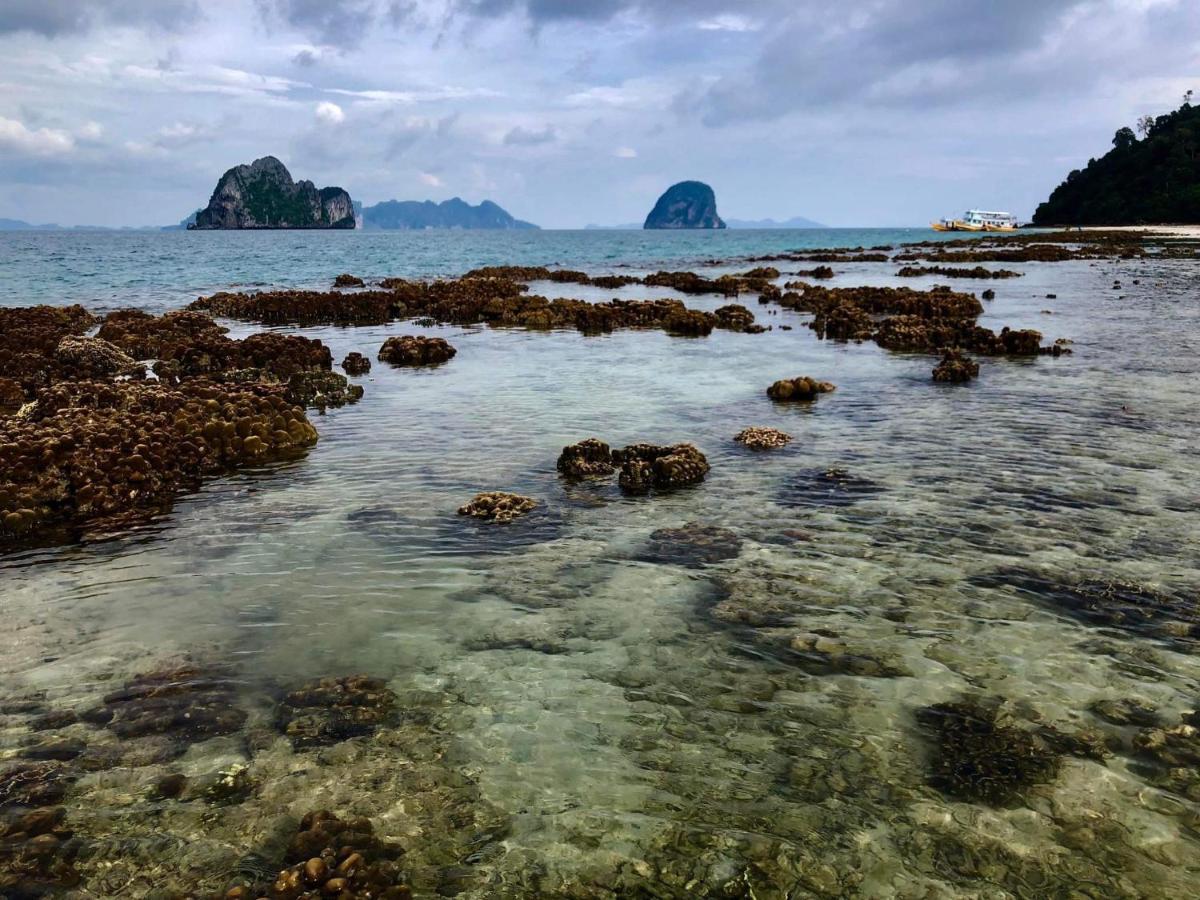 Koh Ngai Sea Open Resort Extérieur photo